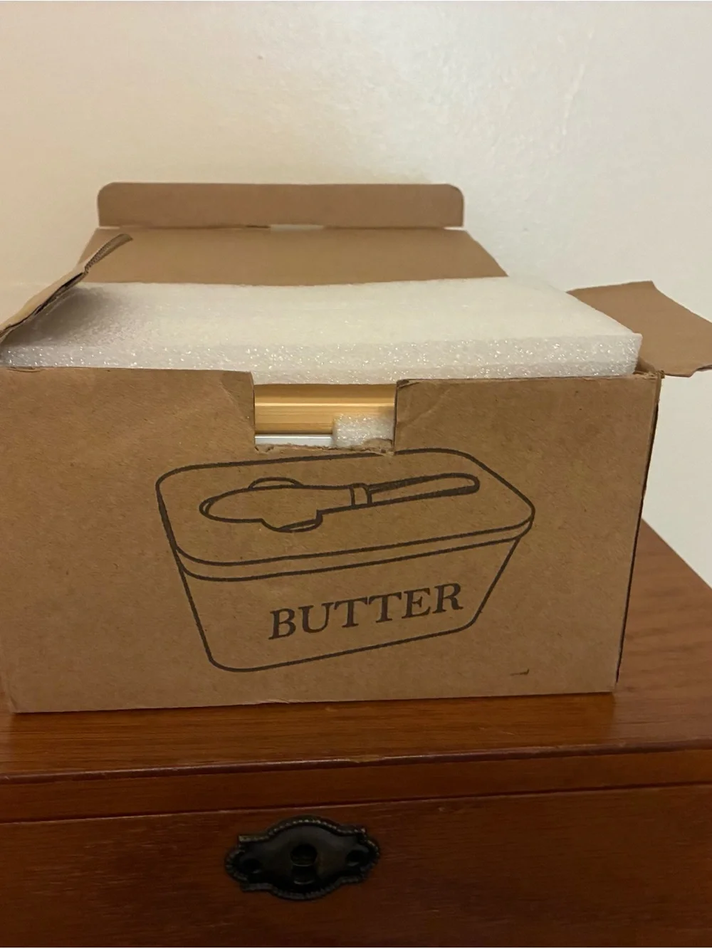 Source Unknown White Butter Crock with Bamboo Top and Ceramic Spreader